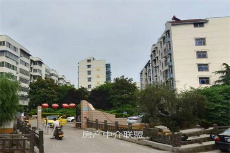 顶账南北通透朴拙园2室2厅1卫63万76m2全款优惠更大